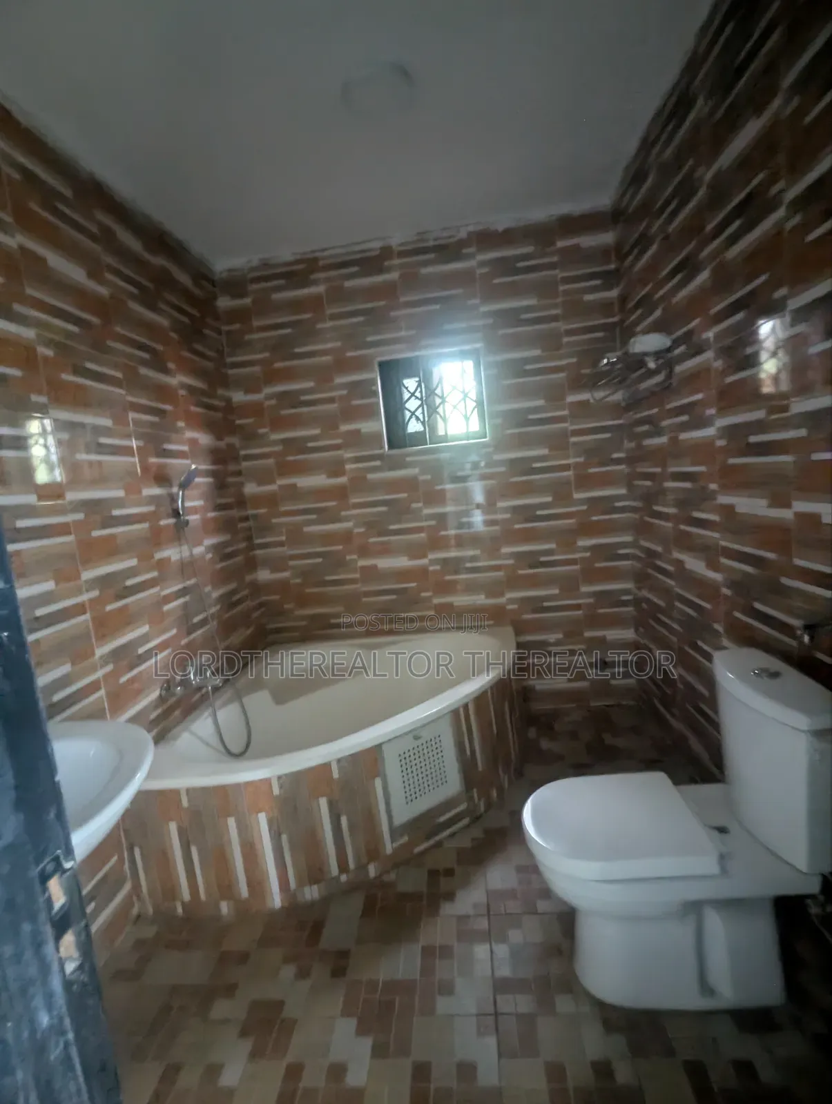 2bdrm Apartment in Pokuase for rent in Pokuase