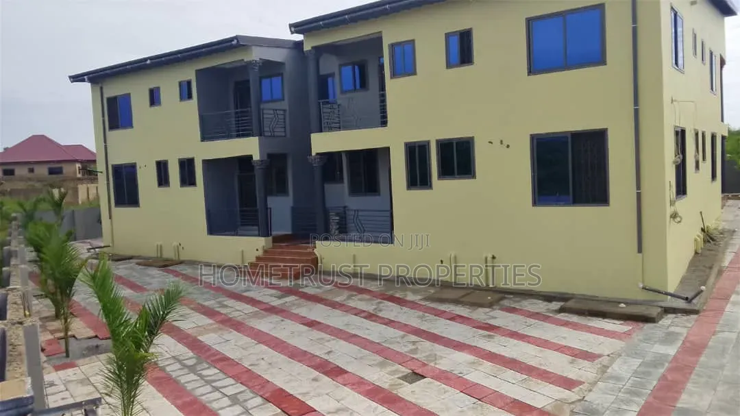 8bdrm Apartment in Kasoa Jei River, Pentecost for sale in Pentecost