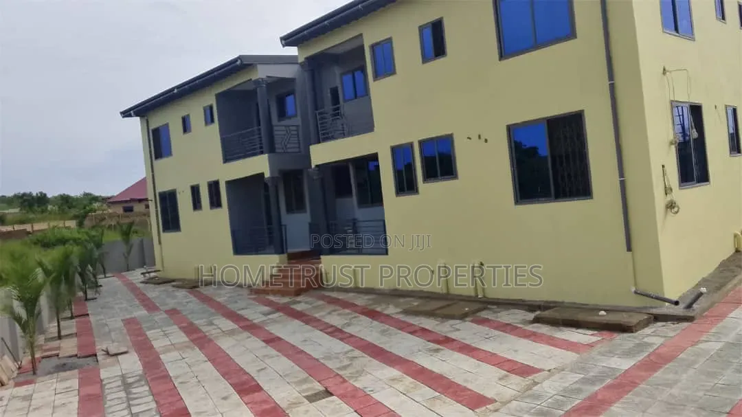 8bdrm Apartment in Kasoa Jei River, Pentecost for sale in Pentecost