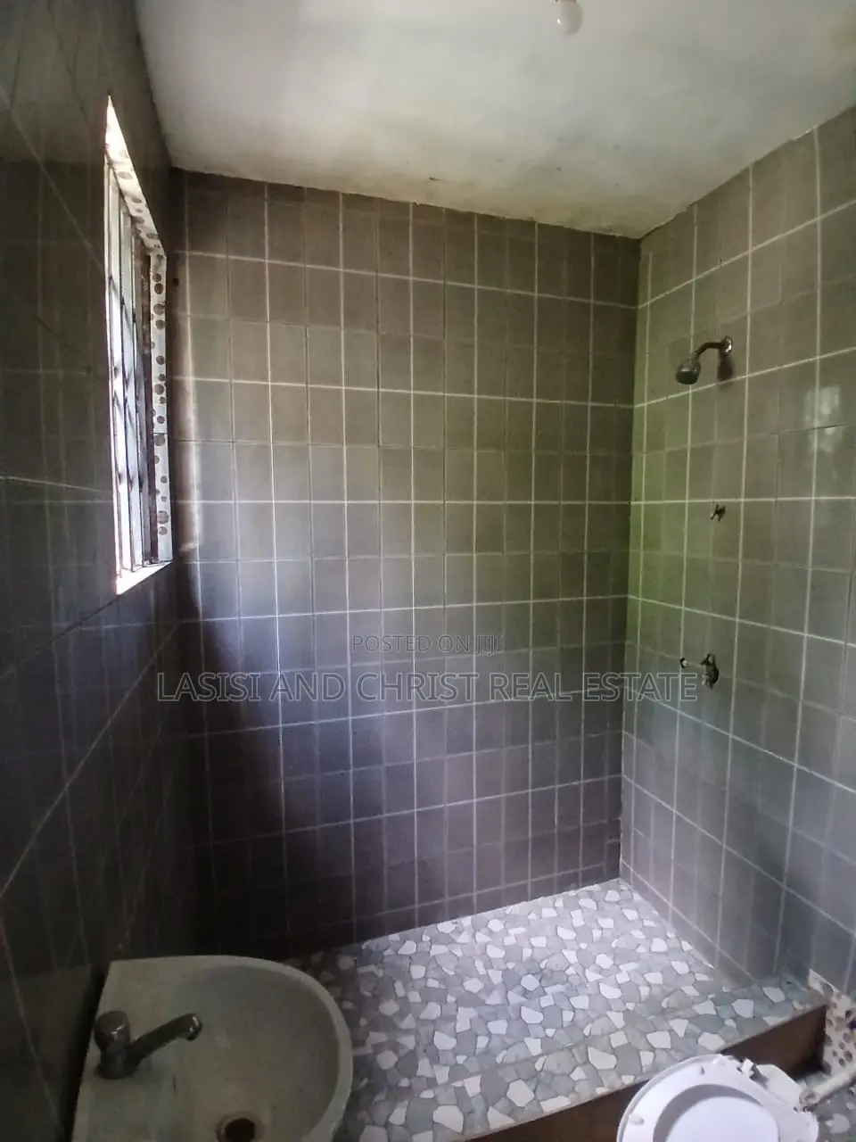 1bdrm Apartment in Lasisi And Christ, Amasaman for rent in Amasaman