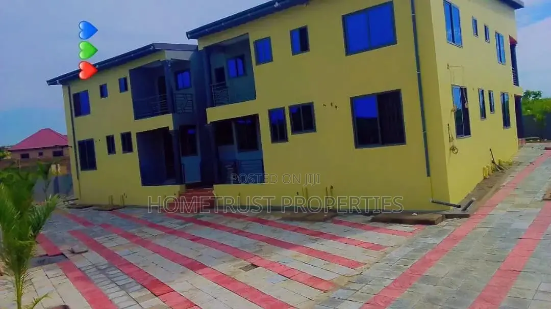 8bdrm Apartment in Kasoa Jei River, Pentecost for sale in Pentecost