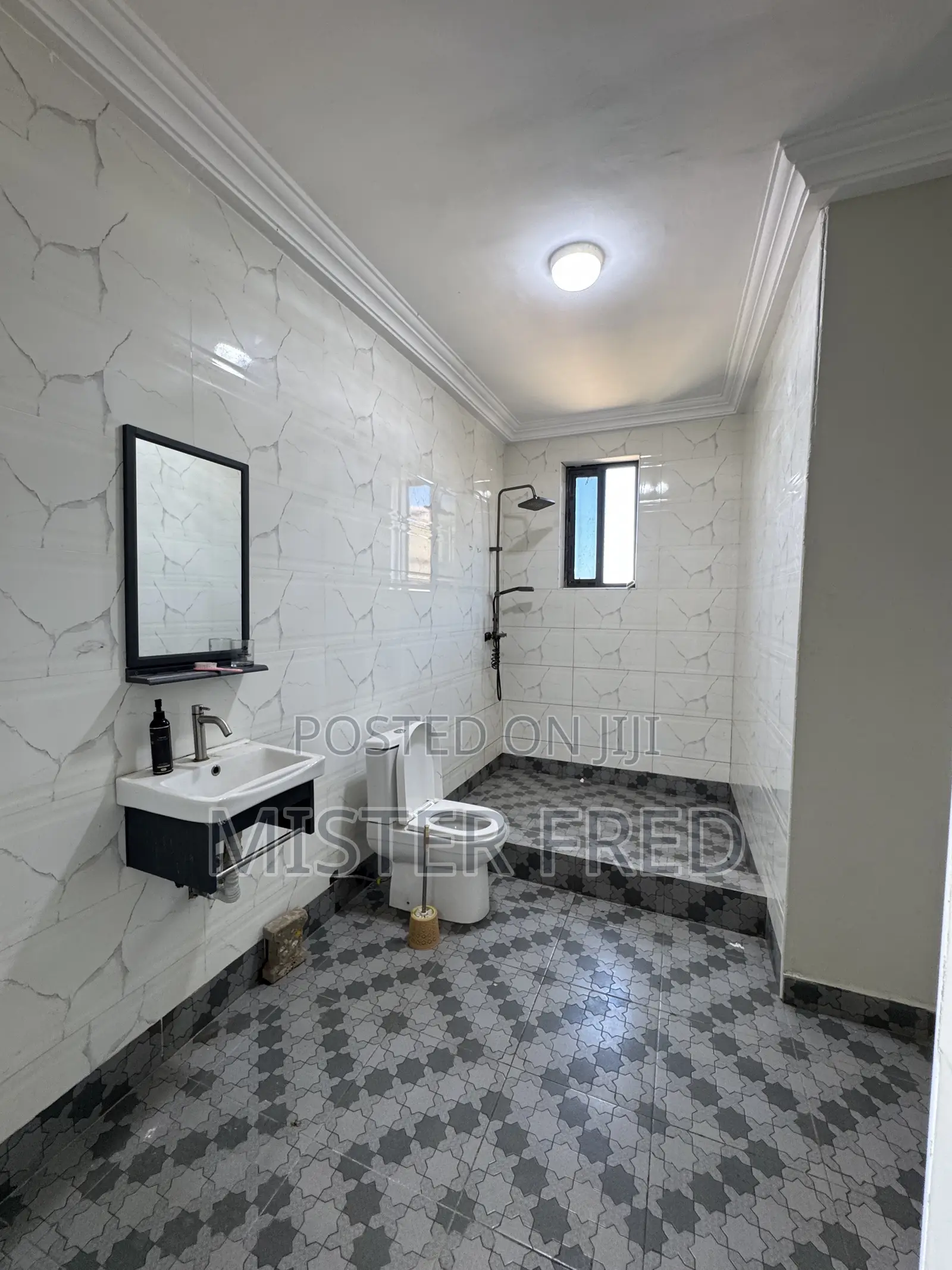 2bdrm Apartment in Blockfactory, Weija for rent in Weija