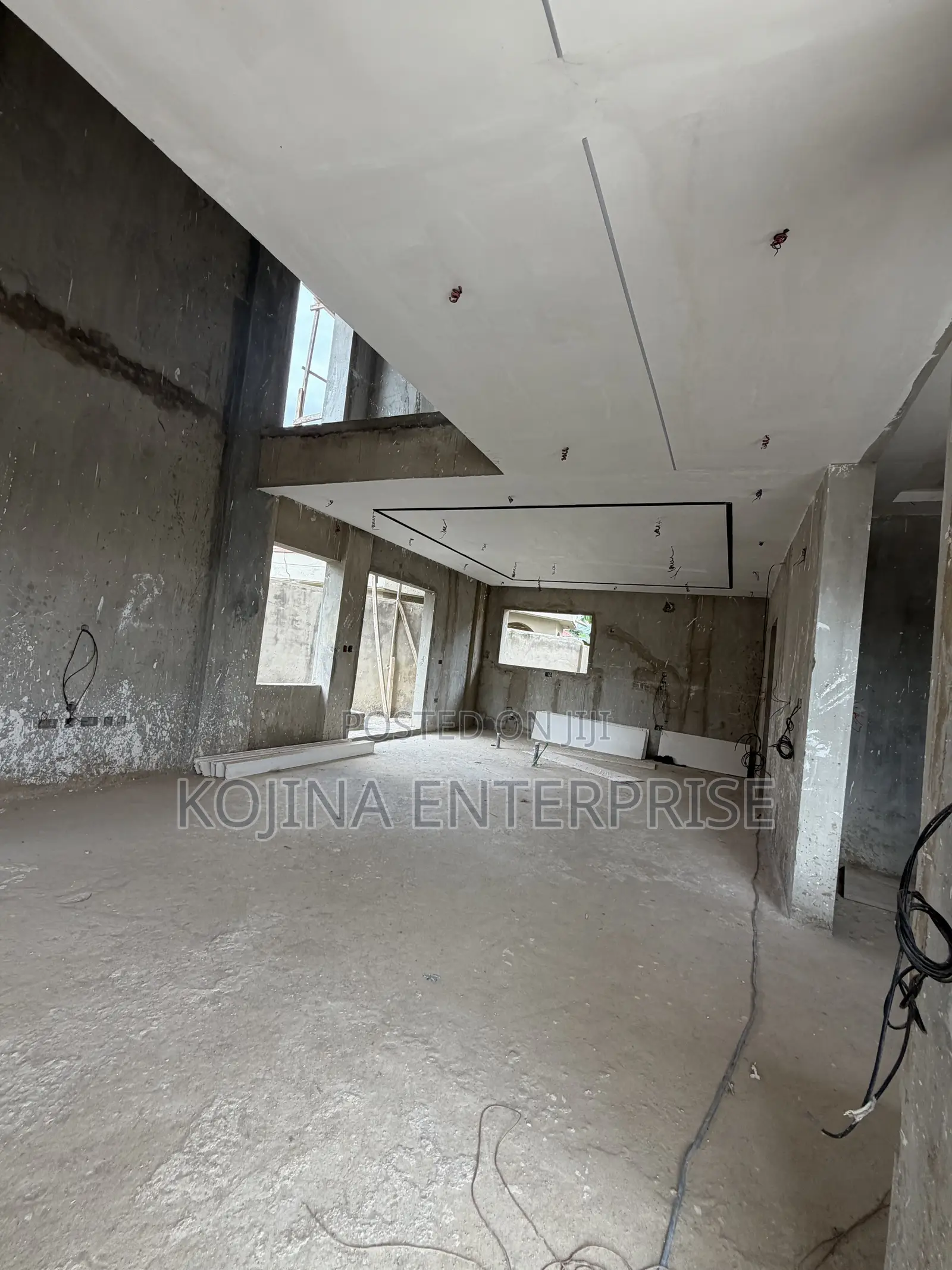 8bdrm Mansion in Daban, Kumasi Metropolitan for sale in Kumasi Metropolitan