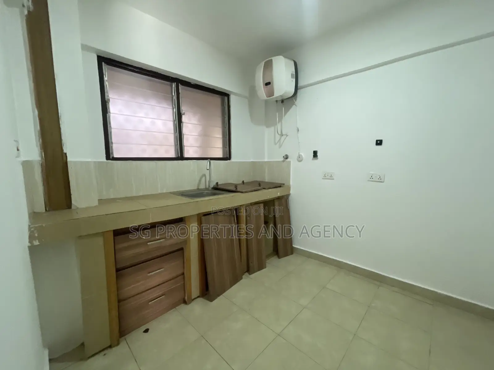 1bdrm Block of Flats in Borteyman Flats, Accra Metropolitan for rent in Accra Metropolitan