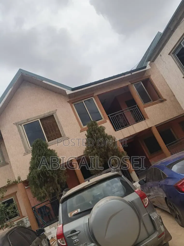 2bdrm Apartment in Amanfro, Malejor for rent in Malejor