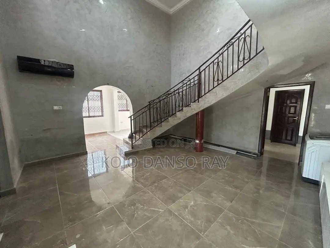 5bdrm House in Pandak Agency, Agbogba for rent in Agbogba