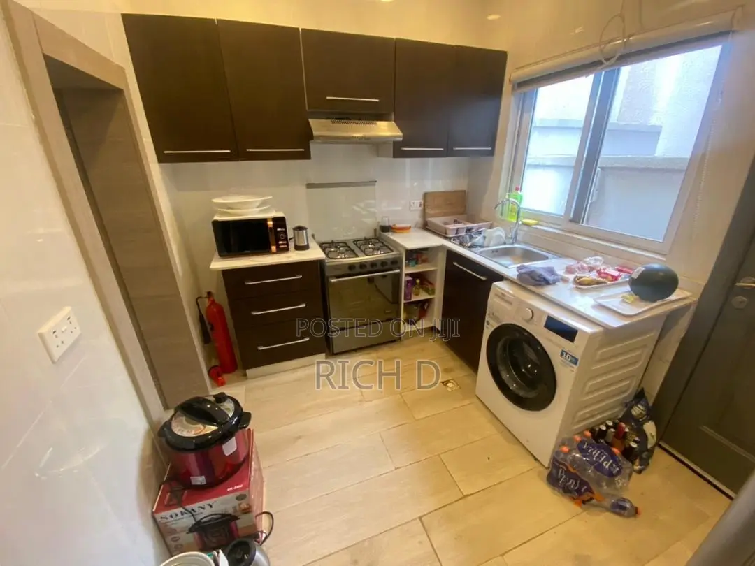 Furnished 2bdrm House in The Greens Estate, Community 25 for rent in Community 25
