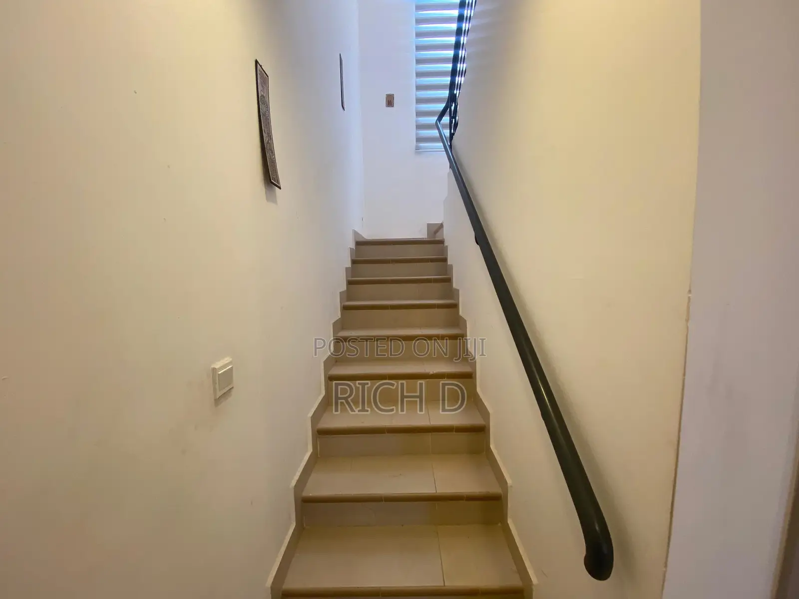 Furnished 2bdrm House in The Greens Estate, Community 25 for rent in Community 25