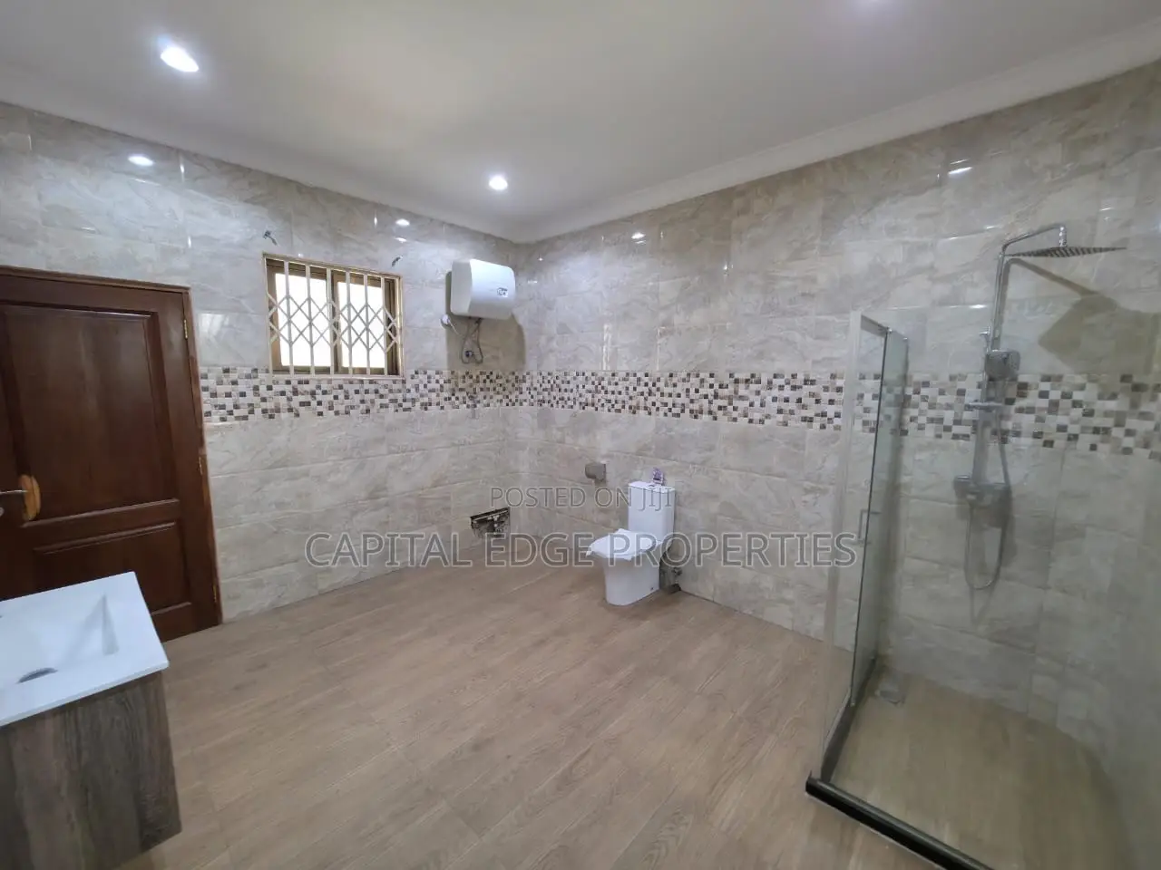 8bdrm House in East Legon for rent in East Legon