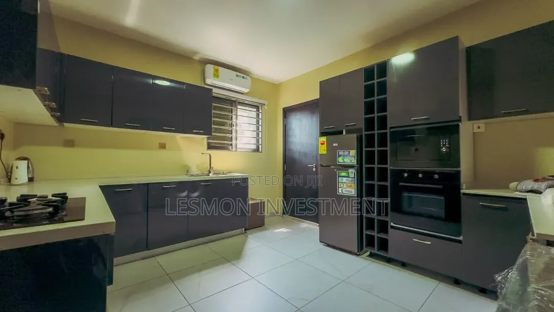6bdrm Duplex in Lesmon Properties, Pokuase for sale in Pokuase