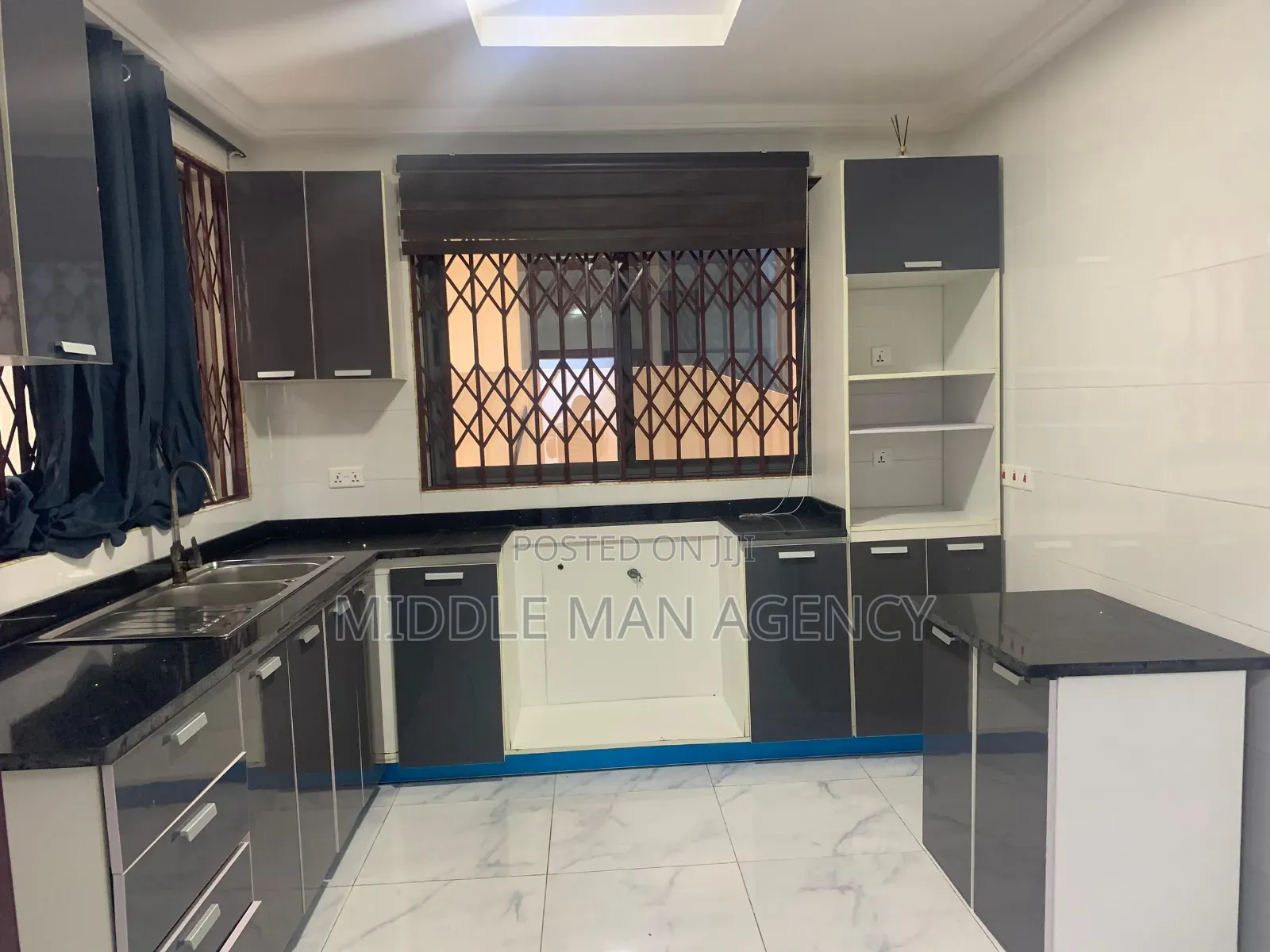 Furnished 3bdrm Apartment in Middle Man Agency, Oyarifa Mall Area in Oyarifa Mall Area