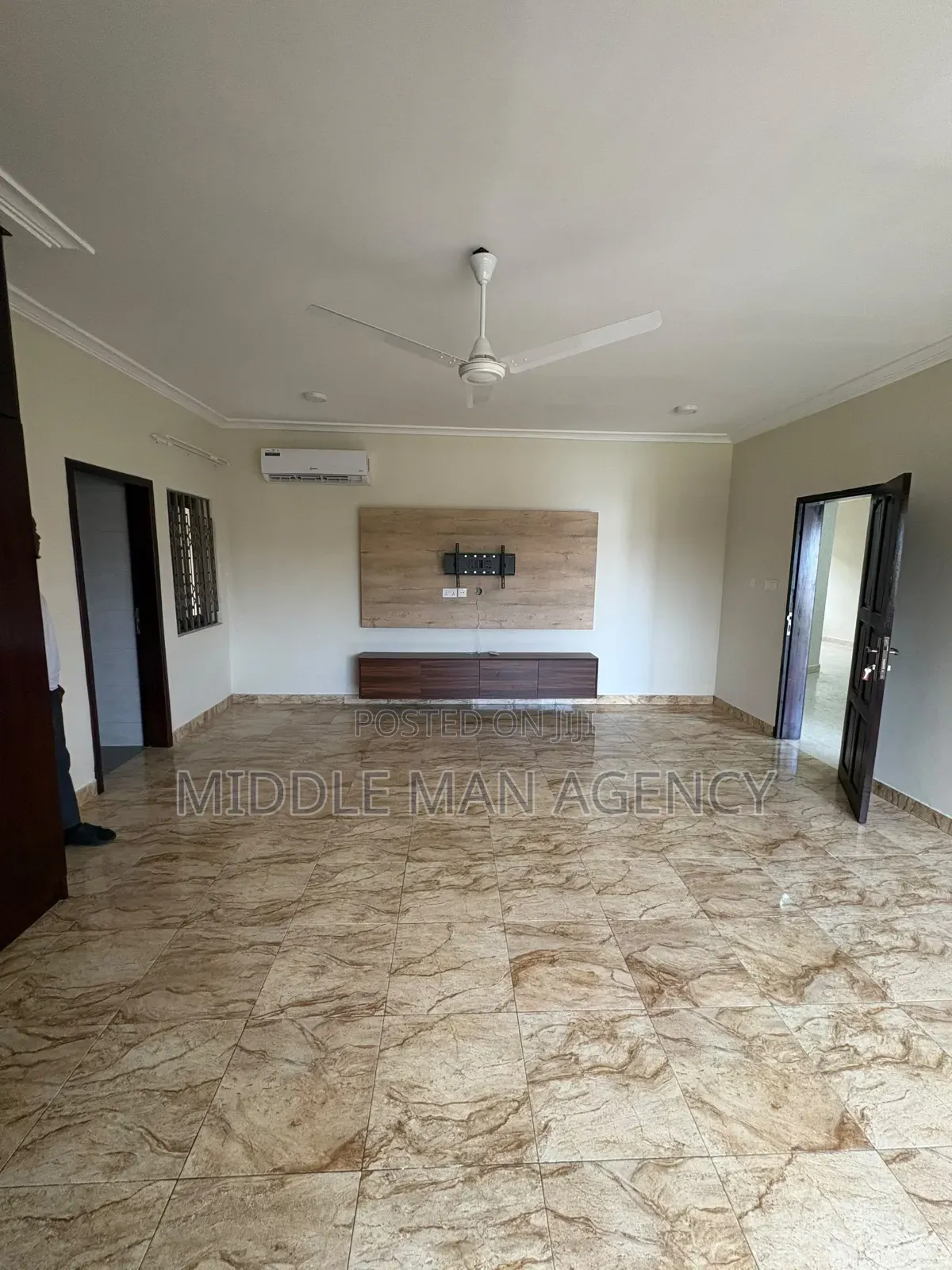 Furnished 3bdrm Apartment in Middle Man Agency, Oyarifa Mall Area in Oyarifa Mall Area
