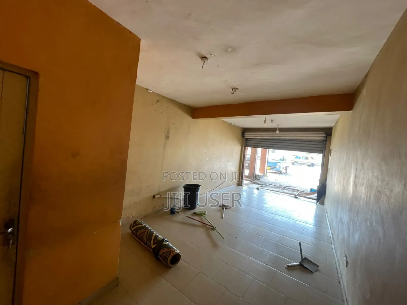 Shop for Rent in NIC