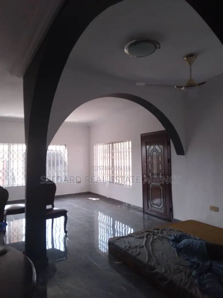 5bdrm House in Sefdard Properties, Spintex for rent in Spintex
