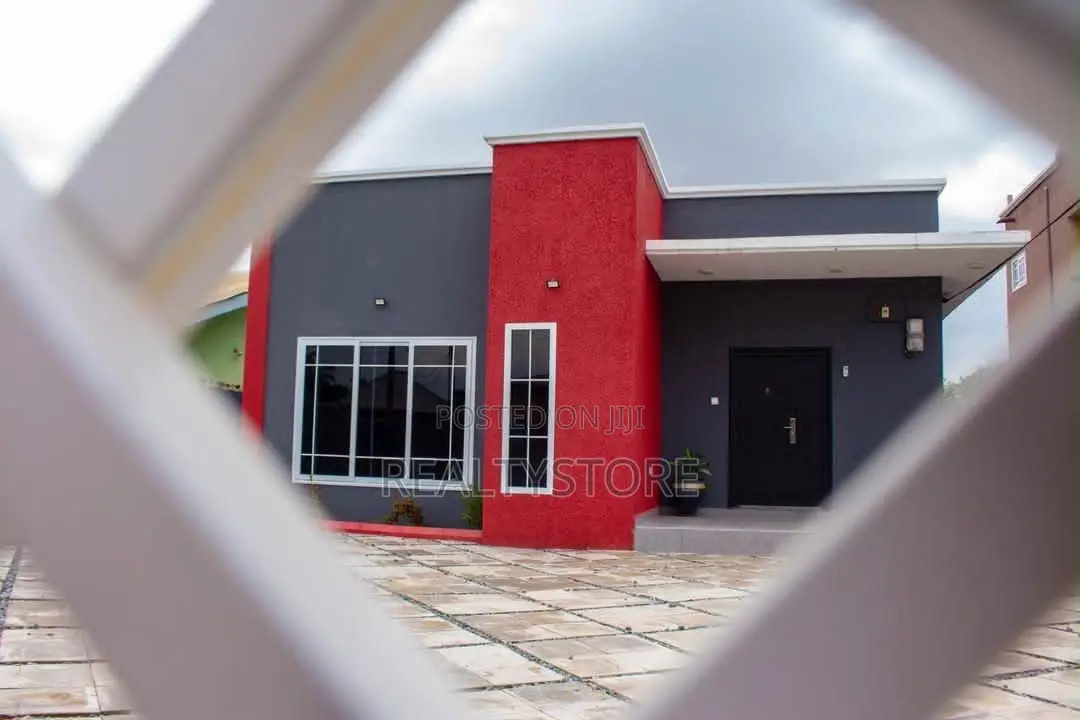 3bdrm House in Cozy ~ Home, Accra Metropolitan for sale in Accra Metropolitan