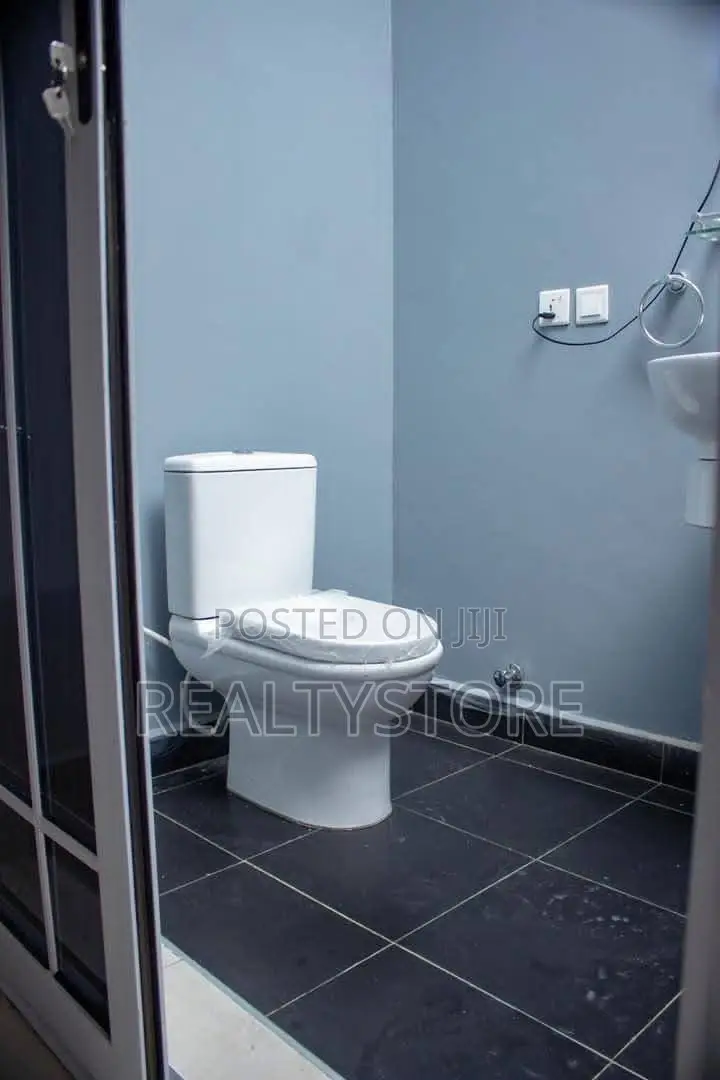3bdrm House in Cozy ~ Home, Accra Metropolitan for sale in Accra Metropolitan