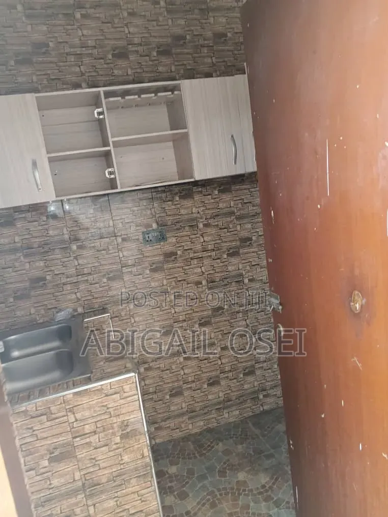 1bdrm Apartment in Amanfrom, Accra Metropolitan for rent in Accra Metropolitan