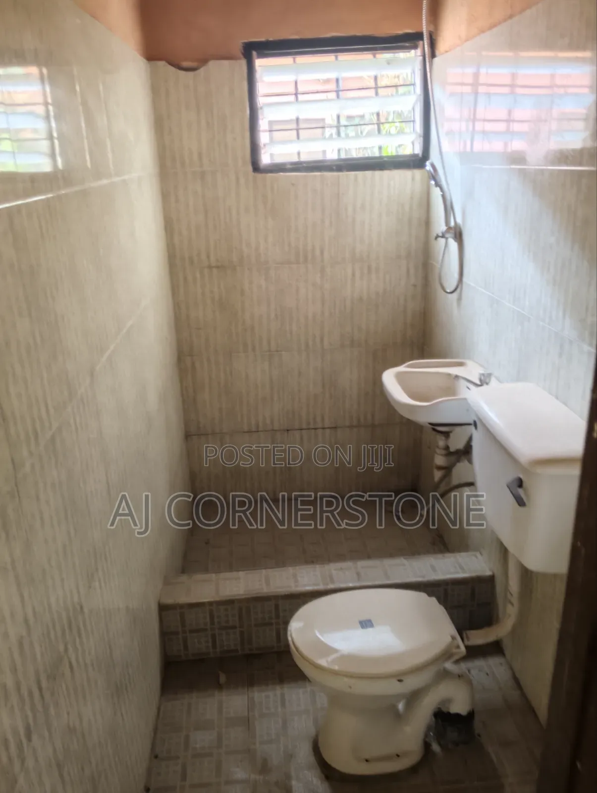 3bdrm House in Amasaman for sale in Amasaman