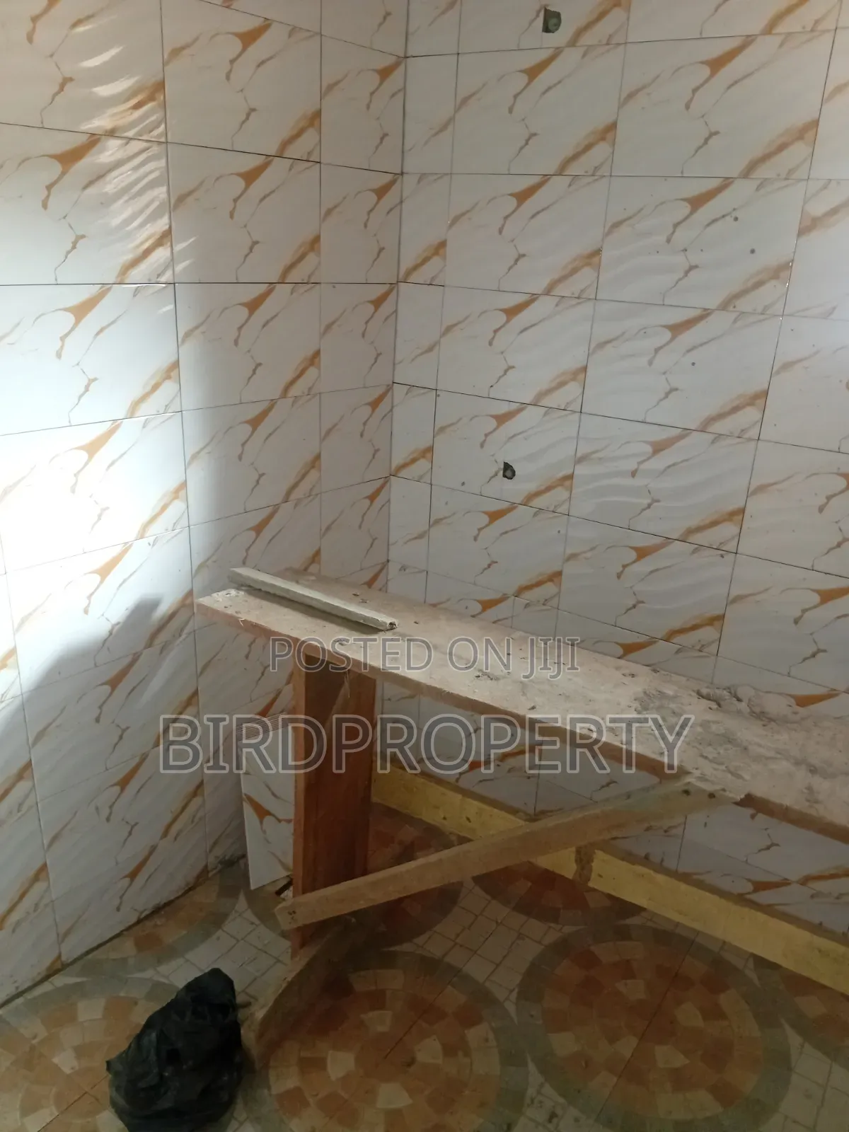 1bdrm Room & Parlour in Bird-Group, Barrier for rent in Barrier
