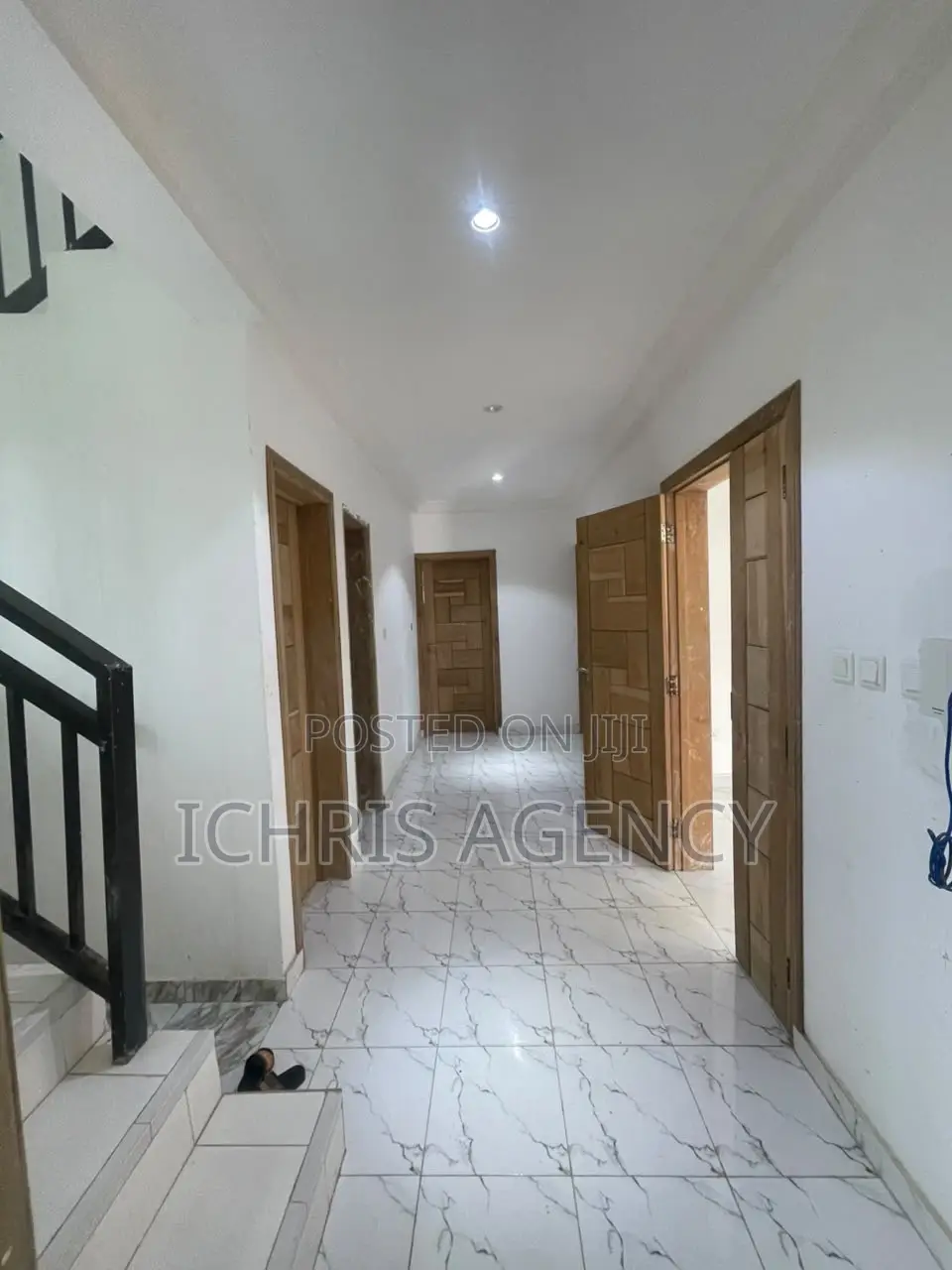 8bdrm Duplex in Ichris Agency, Tetegu for sale in Tetegu