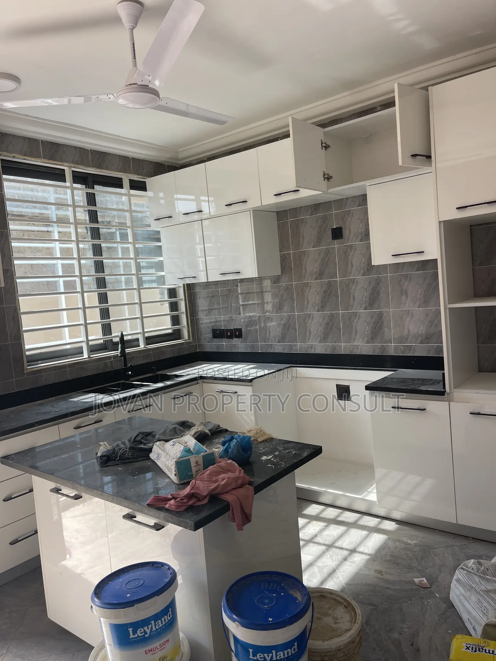 3bdrm House in Pokuase Acp for sale in Pokuase