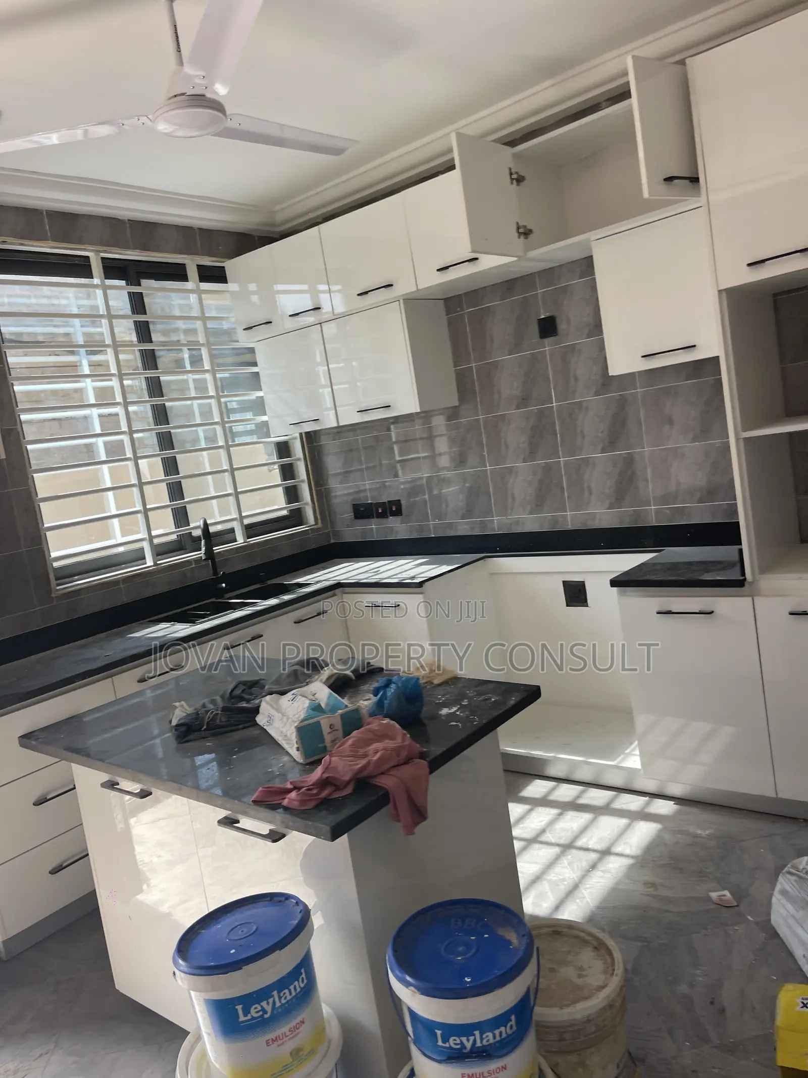 3bdrm House in Pokuase Acp for sale in Pokuase
