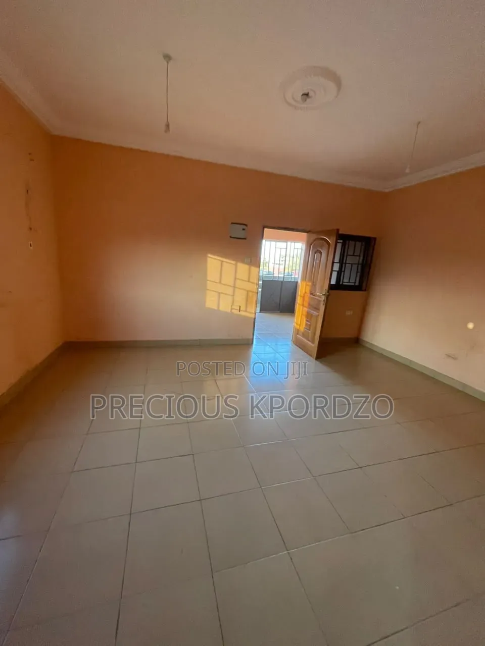 1bdrm Room & Parlour in Adenta Frafraha for rent in Frafraha