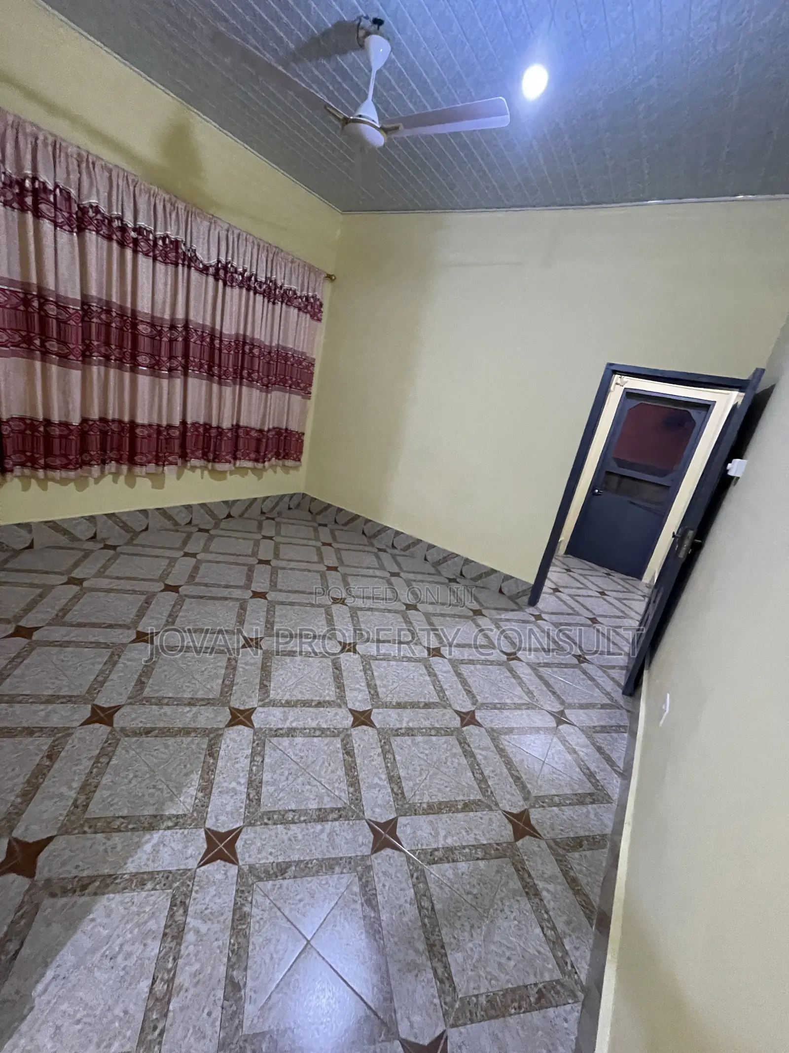 1bdrm Room & Parlour in Cocoboard, Amasaman for rent in Amasaman