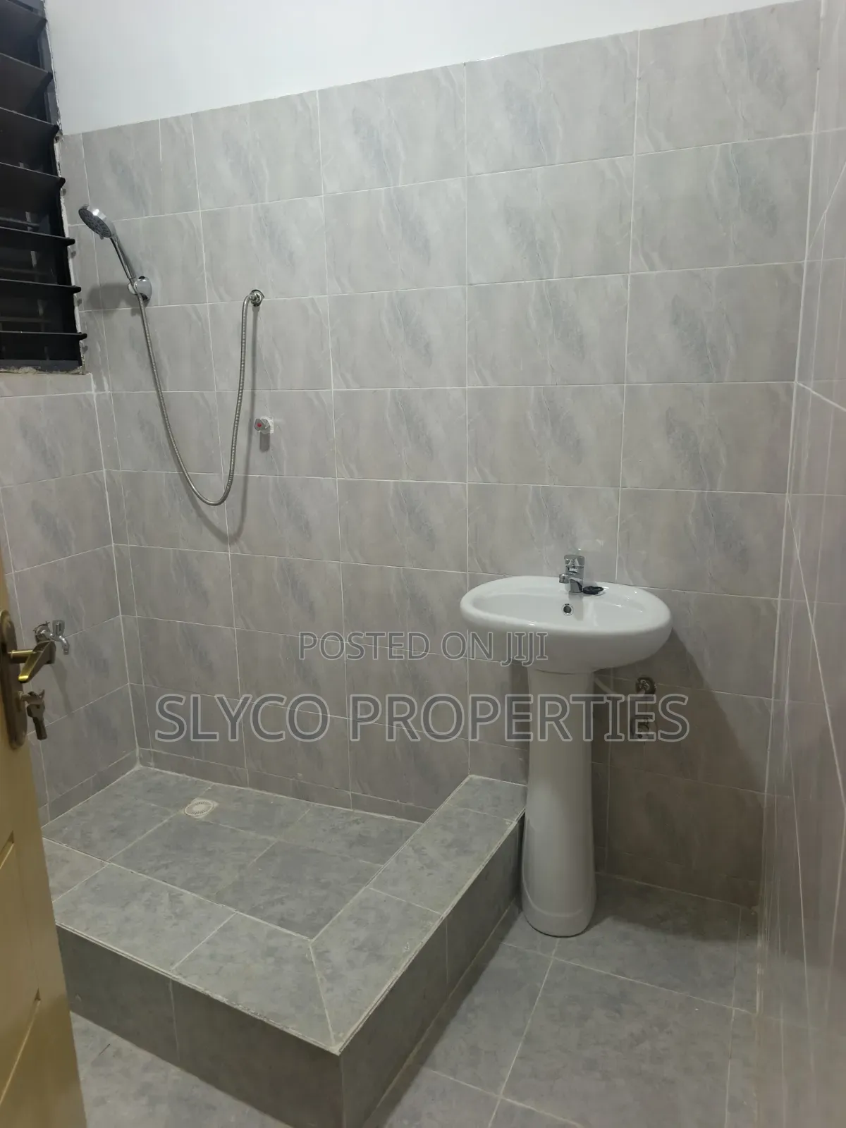 2bdrm Apartment in Koforidua Osabene, New-Juaben Municipal for rent in New-Juaben Municipal