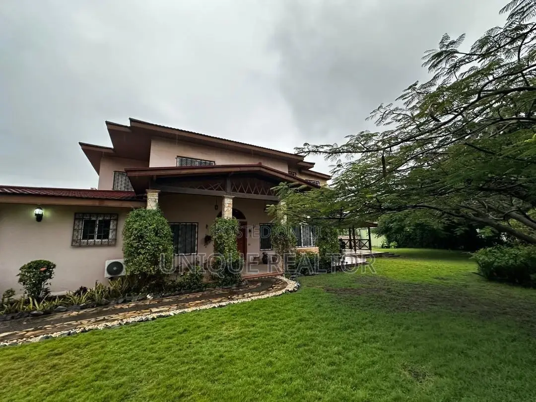 Furnished 5bdrm House in Trassaco Phase 1, School Junction for sale in School Junction