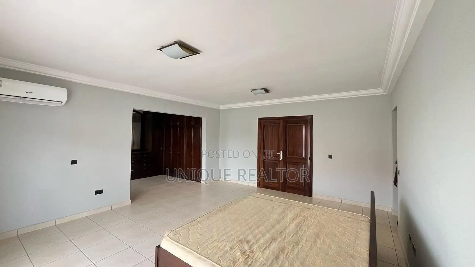 Furnished 5bdrm House in Trasacco, School Junction for sale in School Junction