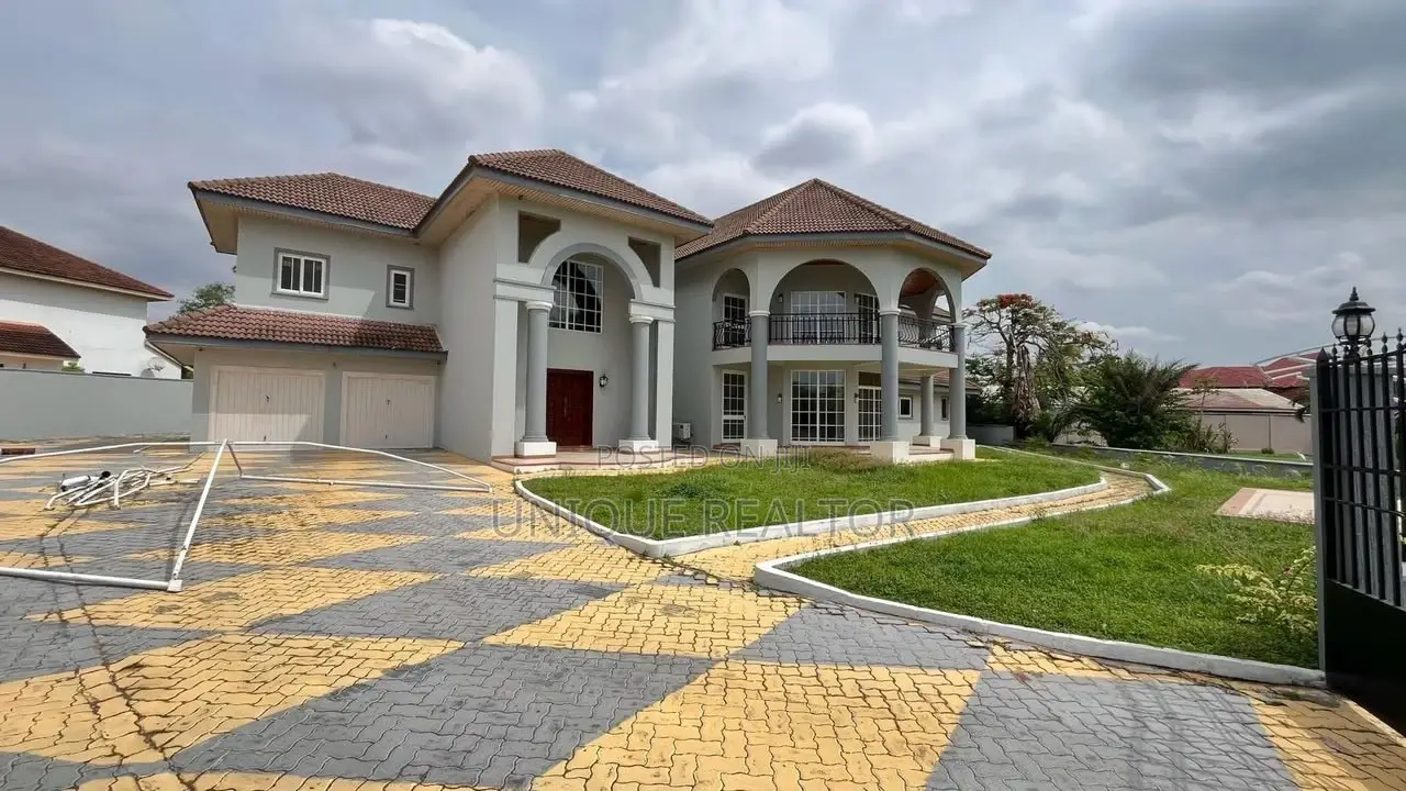 Furnished 5bdrm House in Trasacco, School Junction for sale in School Junction