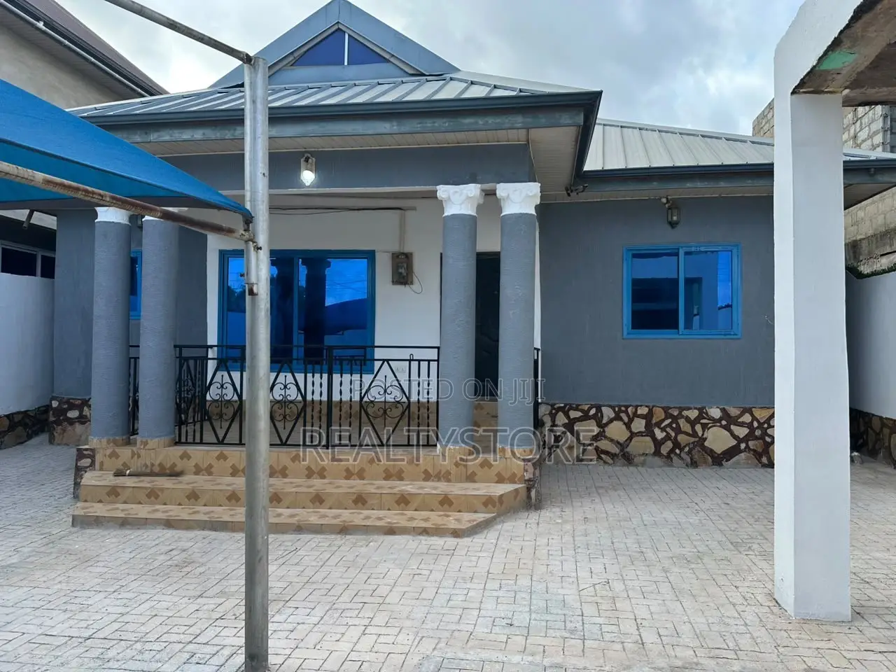 4bdrm House in Ashongman Estate, Accra Metropolitan for sale in Accra Metropolitan