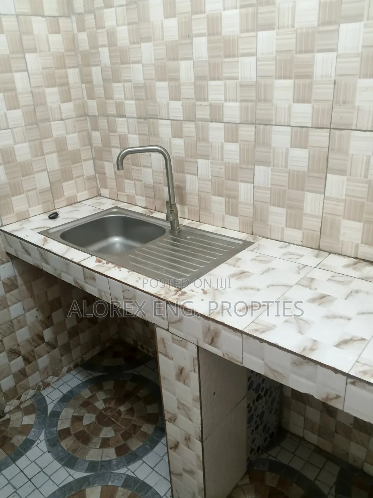 2bdrm Apartment in Oyibi, Police Station for rent in Police Station