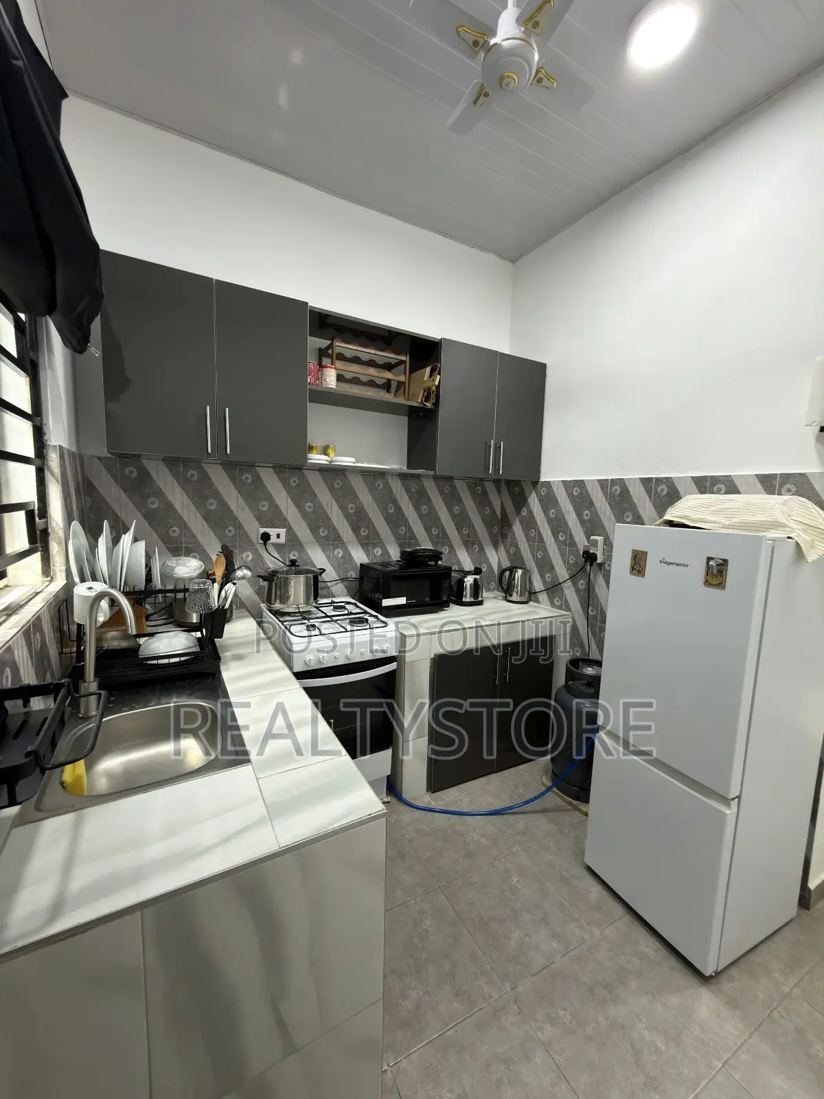 4bdrm House in Ashongman Estate, Accra Metropolitan for sale in Accra Metropolitan
