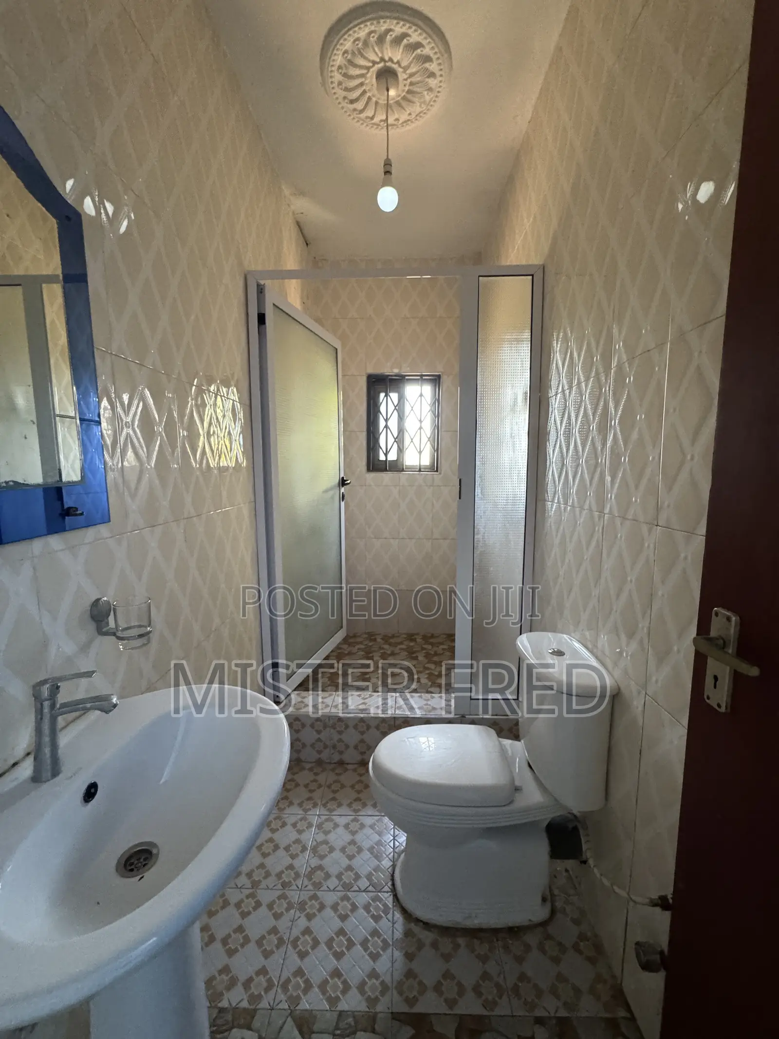 3bdrm Apartment in Redtop, Weija for rent in Weija