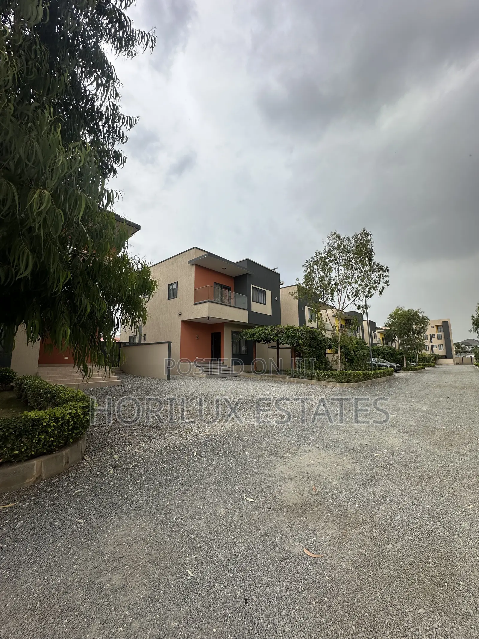 Furnished 3bdrm Townhouse / Terrace in Oyarifa Junction ( for rent in Oyarifa