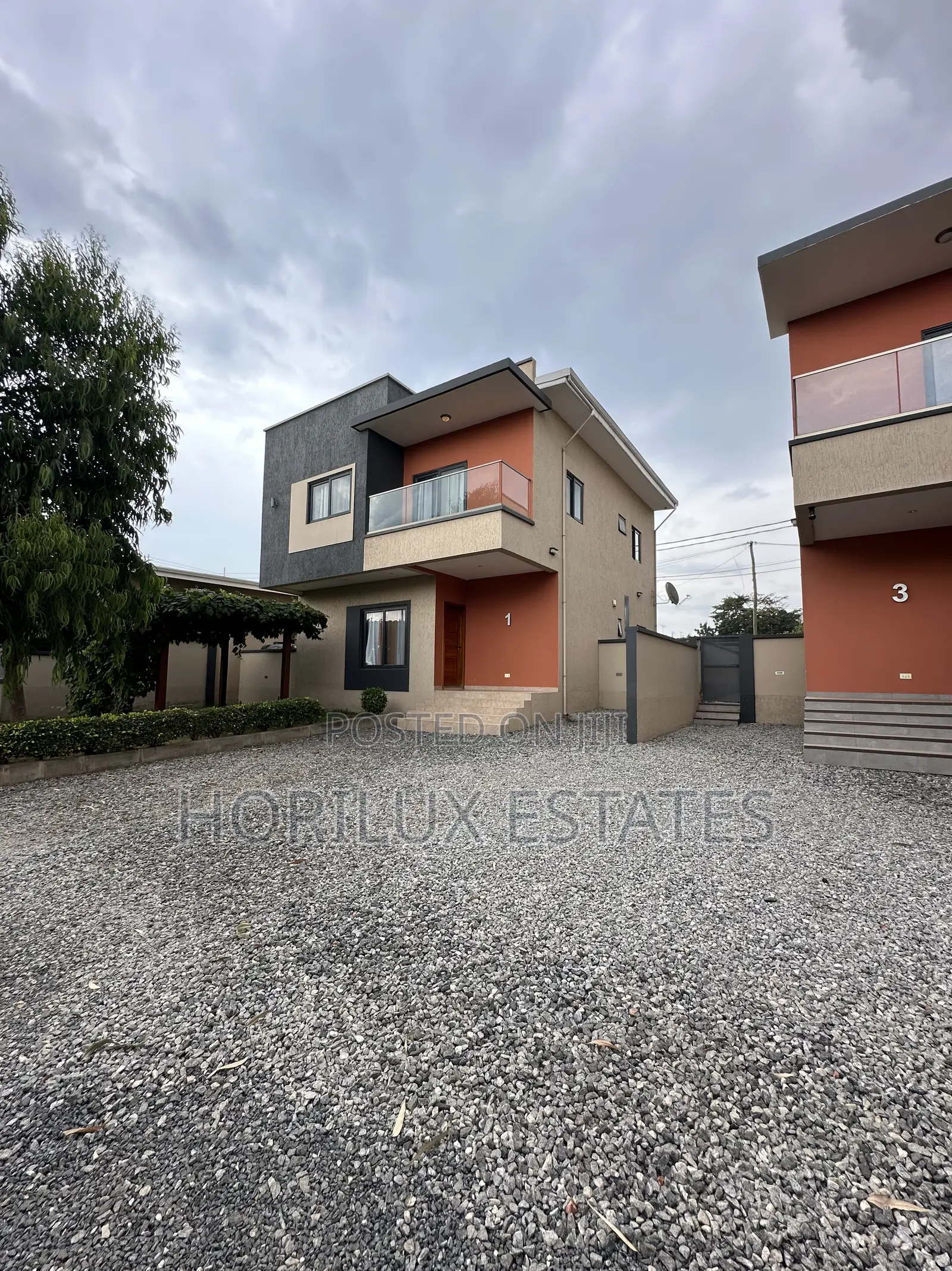 3bdrm Townhouse / Terrace in Oyarifa Junction- for rent in Oyarifa