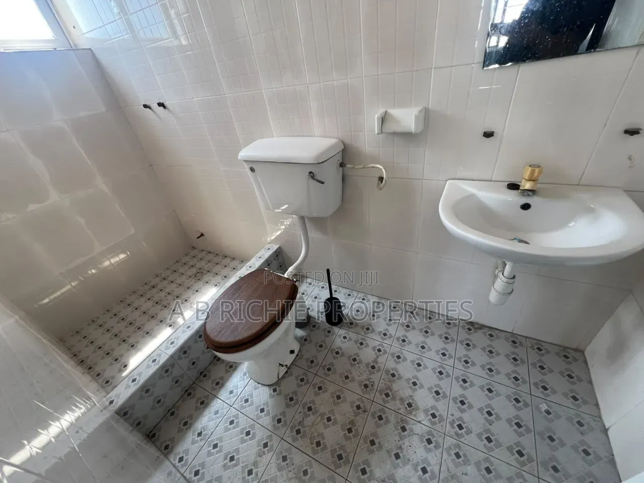 2bdrm Apartment in Ab Richie Properties, Tseaddo for rent in Tseaddo