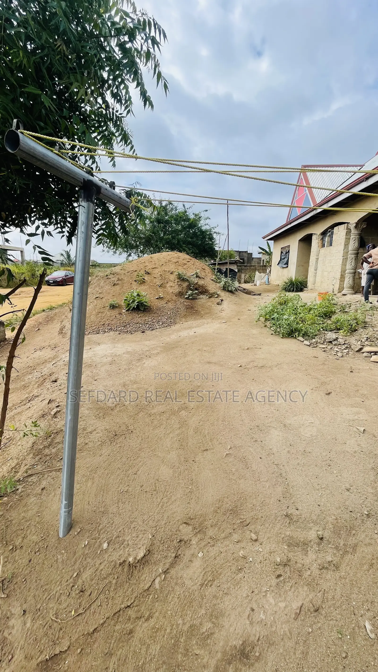 10bdrm House in Sefdard Properties, Amasaman for sale in Amasaman