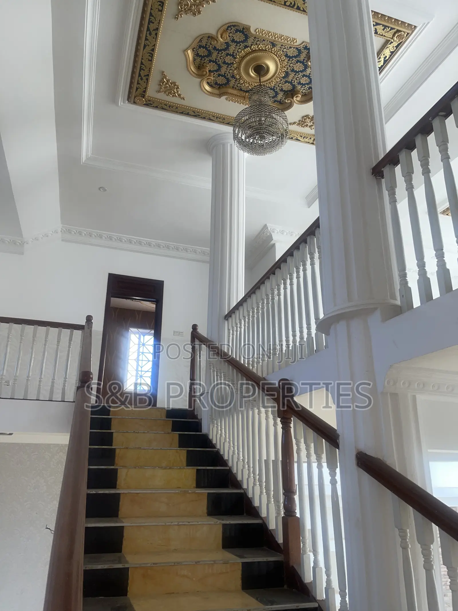 5bdrm Duplex in East Legon for rent in East Legon