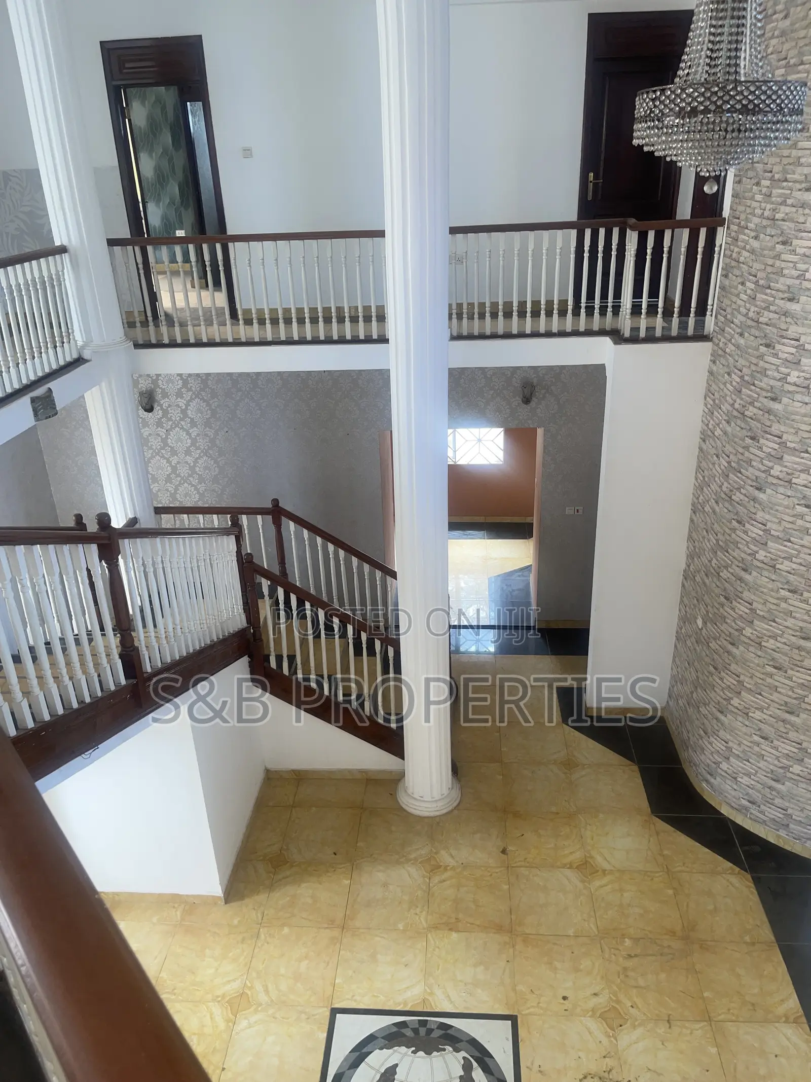 5bdrm Duplex in East Legon for rent in East Legon