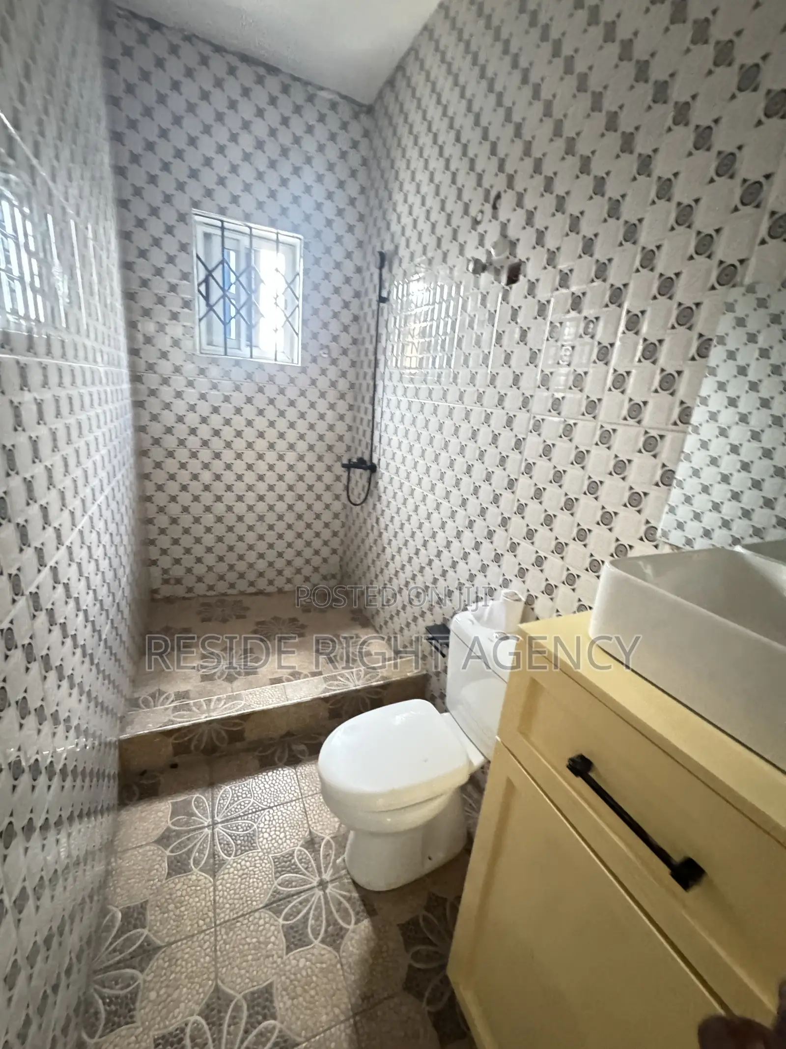 1bdrm Apartment in Resideright, Ablekuma for rent in Ablekuma