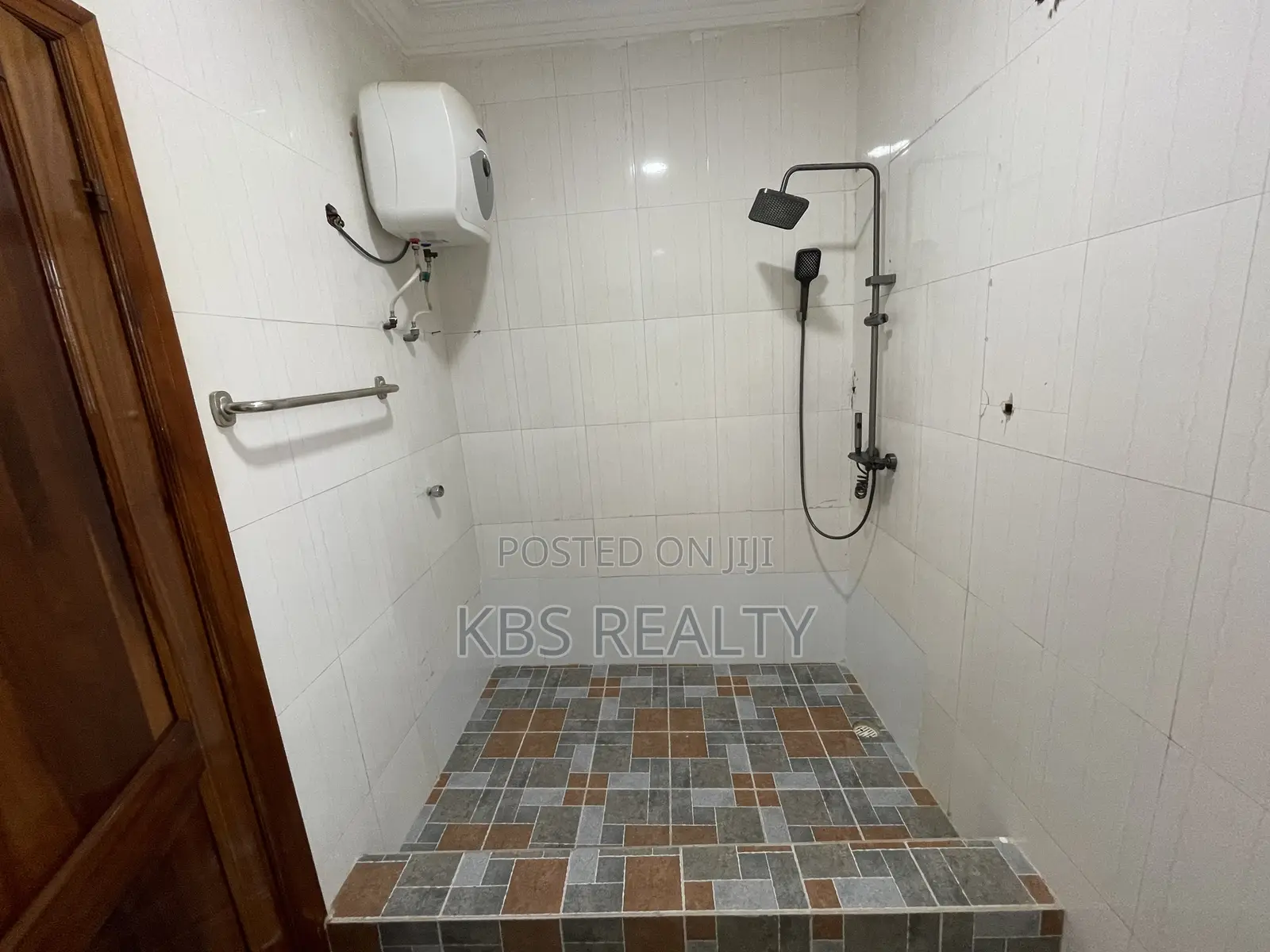 4bdrm House in Ahodwo, Kumasi Metropolitan for rent in Kumasi Metropolitan