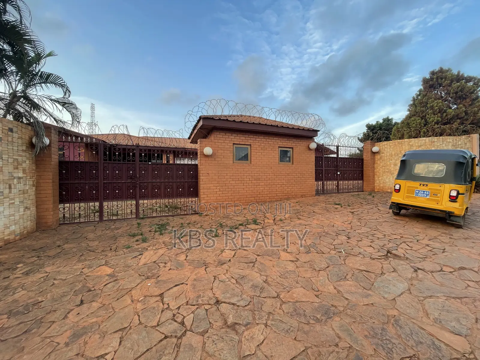 3bdrm House in Ahodwo-Daban, Kumasi Metropolitan for rent in Kumasi Metropolitan