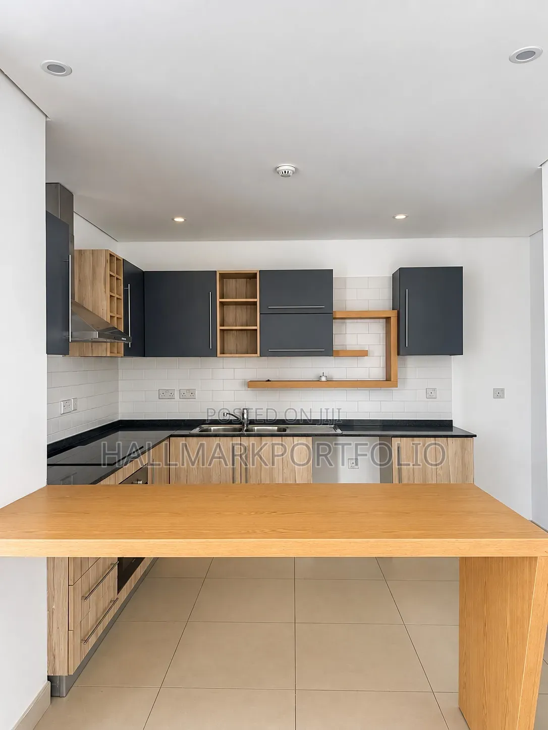 2bdrm Apartment in Boundary Road Area for sale in Boundary Road Area