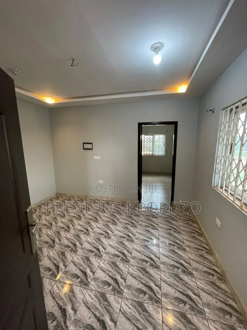 1bdrm Room & Parlour in Amanfrom Adenta, Frafraha for rent in Frafraha