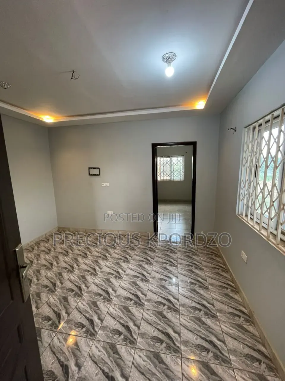 1bdrm Room & Parlour in Amanfrom Adenta, Frafraha for rent in Frafraha