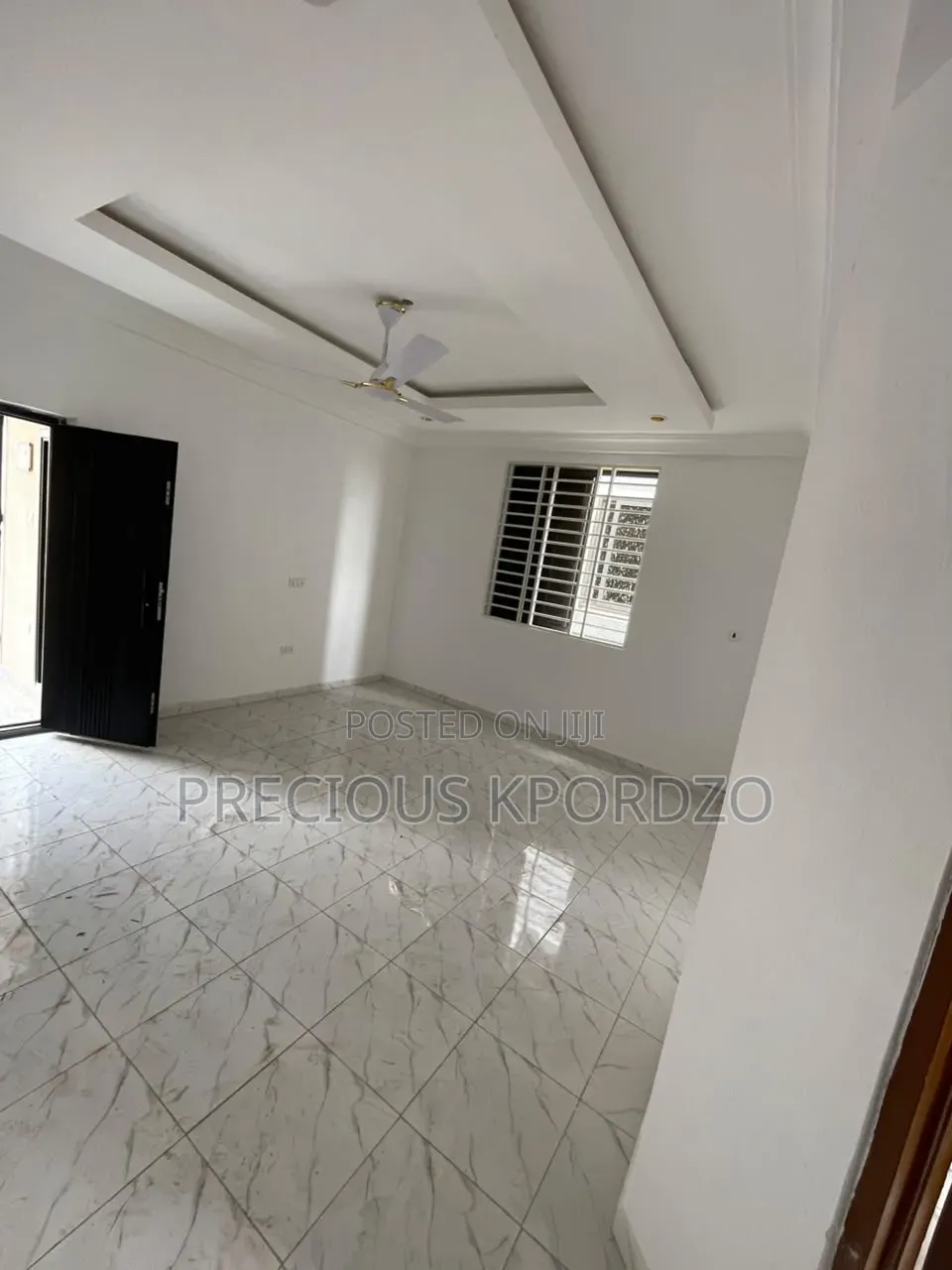 1bdrm Room & Parlour in Amrahia Adenta, Frafraha for rent in Frafraha