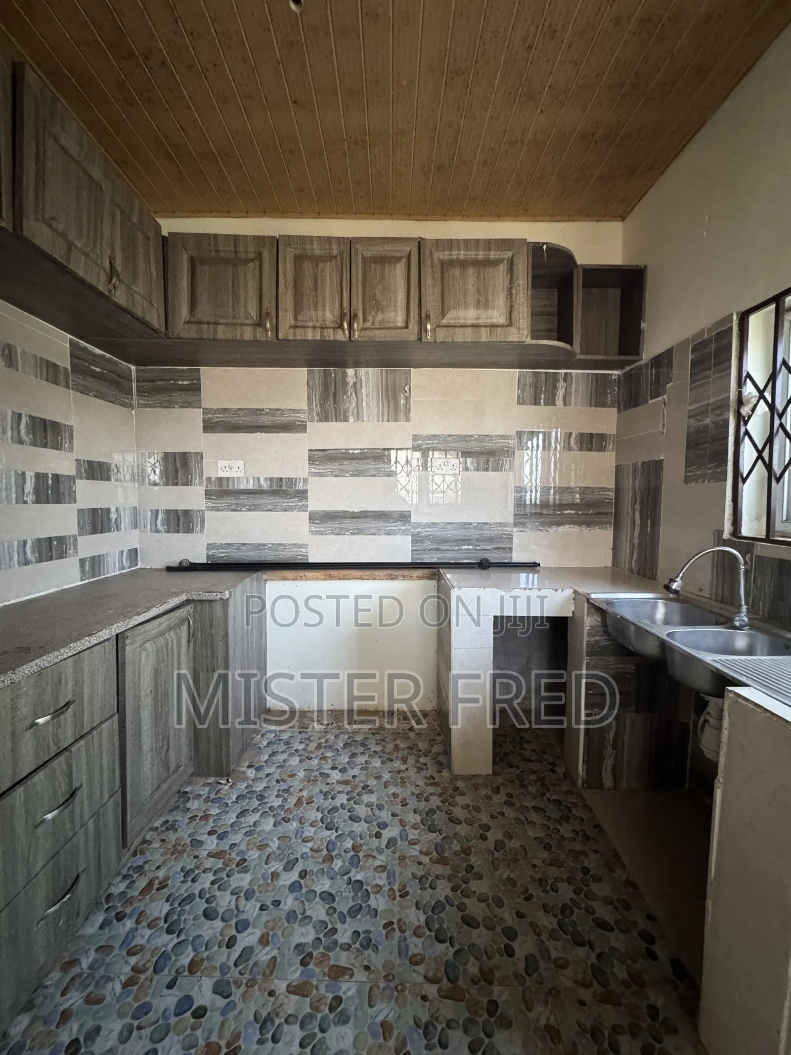 2bdrm House in Adanseman New, Weija for rent in Weija
